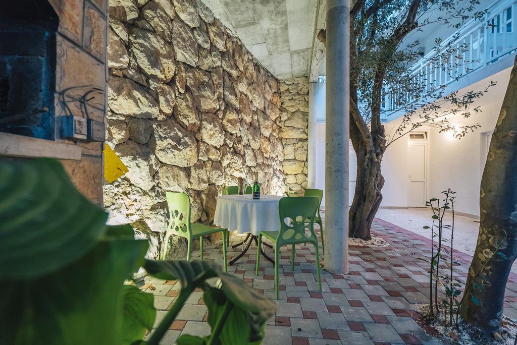 Apt White Idyll, 3 Bedrooms, 3 Bathrooms, Terrace Apt Promajna Dış mekan fotoğraf