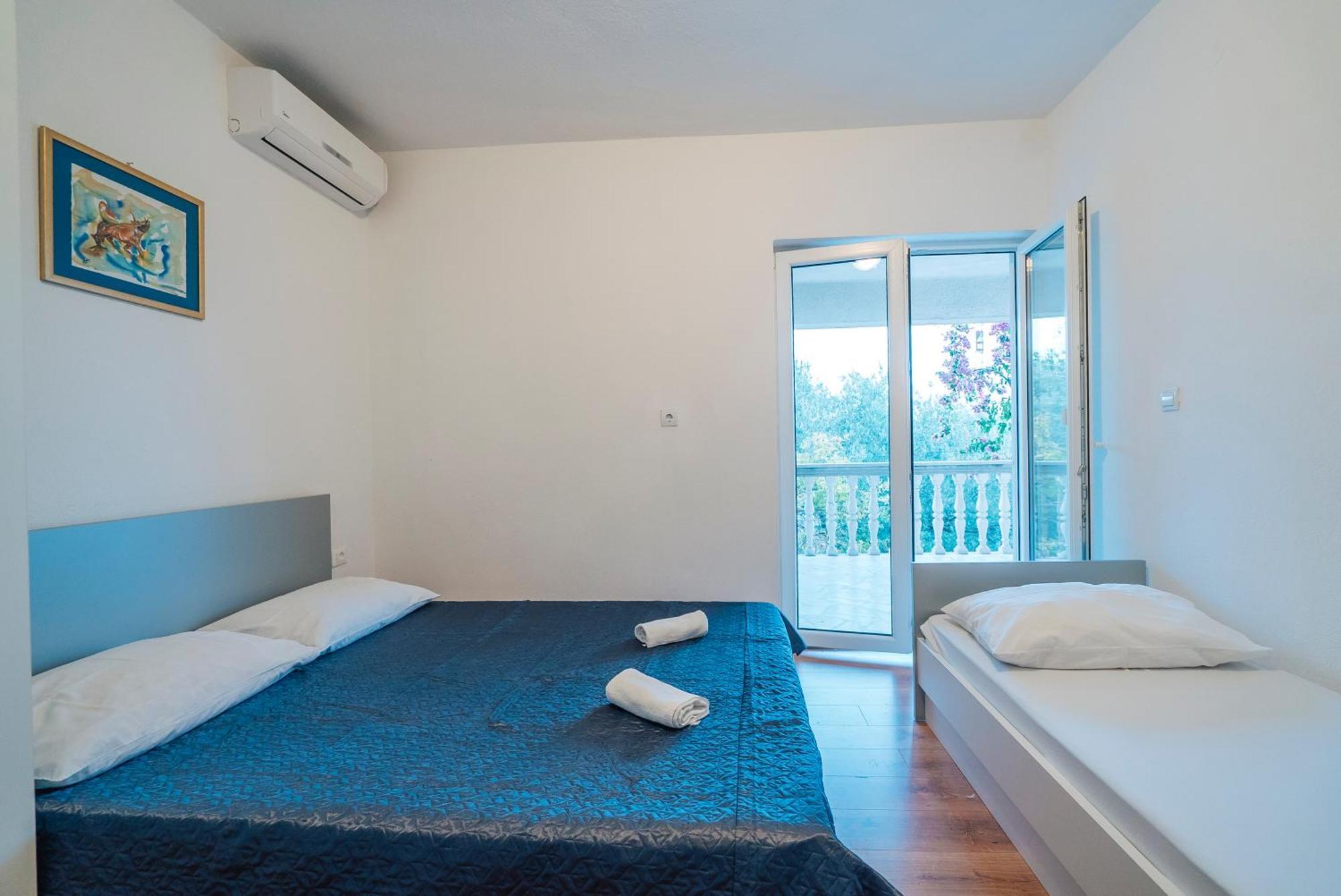 Apt White Idyll, 3 Bedrooms, 3 Bathrooms, Terrace Apt Promajna Dış mekan fotoğraf